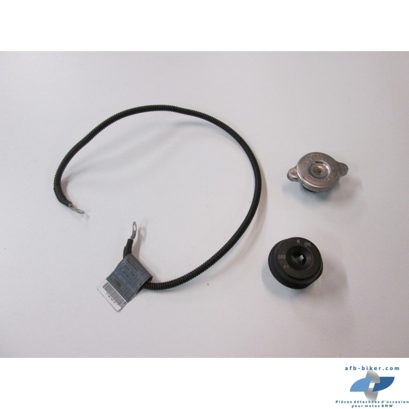 lot de petites pièces scooter C1