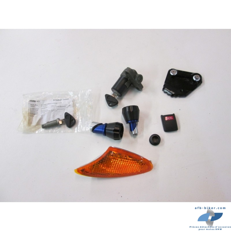 Lot petites pièces bmw non référencées.