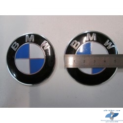 Autocollants bmw ronds "neufs" vendus par 2 / Diamètre : 56mm