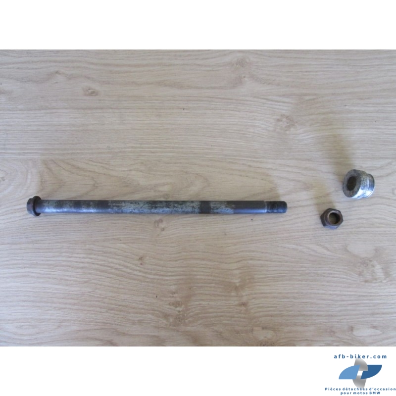 Axe de roue arriére de BMW f 650 gs / dakar et g 650 gs / sarteo